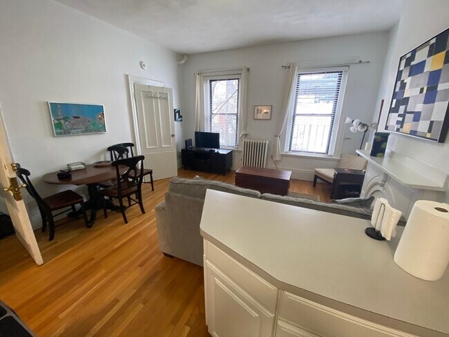 Photo - 670 Tremont St Unit 6