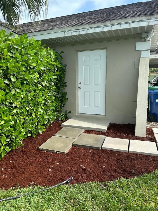 Photo - 13005 SW 116th Ct Apartment Unit 0