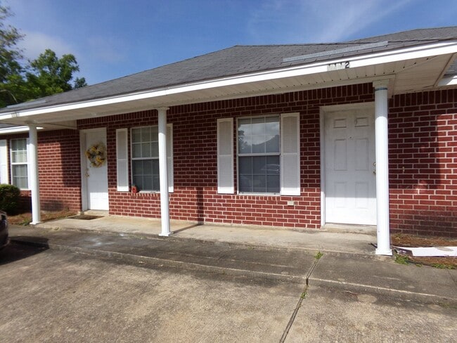 Building Photo - 1112 Sybil Dr Rental