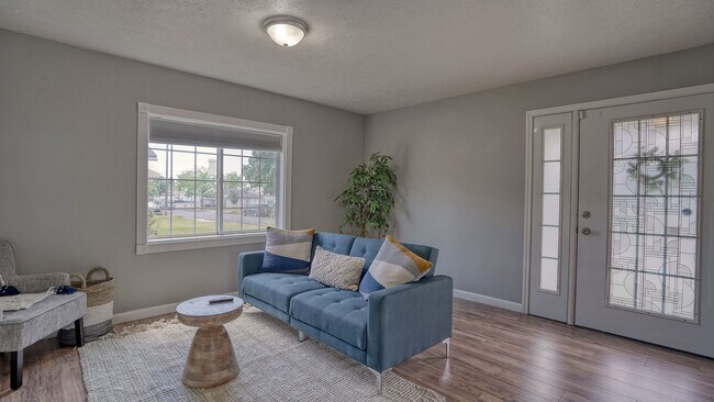 Photo - 2-bedroom/1 bathroom, parking included