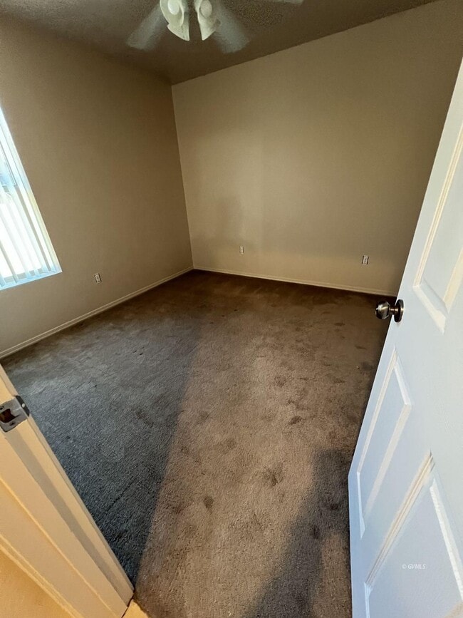 Photo - 708 W 4th St