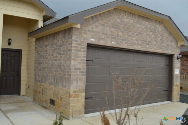 Building Photo - 1122 Stanley Wy Rental