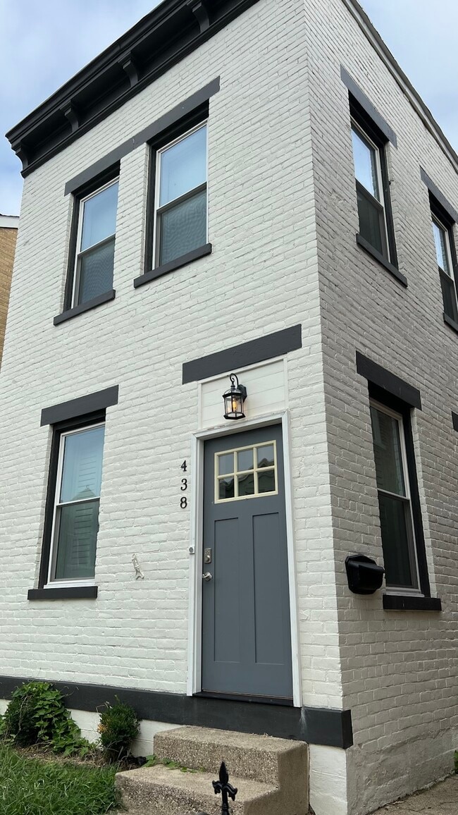 Photo - 438 Linden St