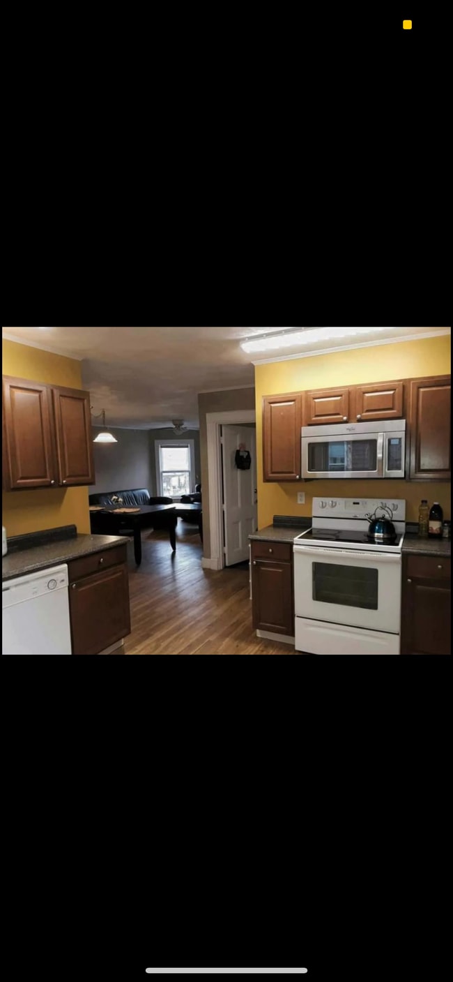 Building Photo - 112 Murray St Unit 1