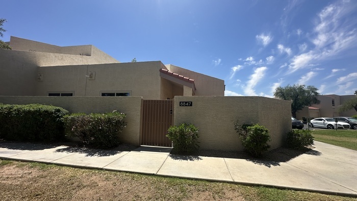Photo - 8847 N 47th Ln (Glendale, AZ)