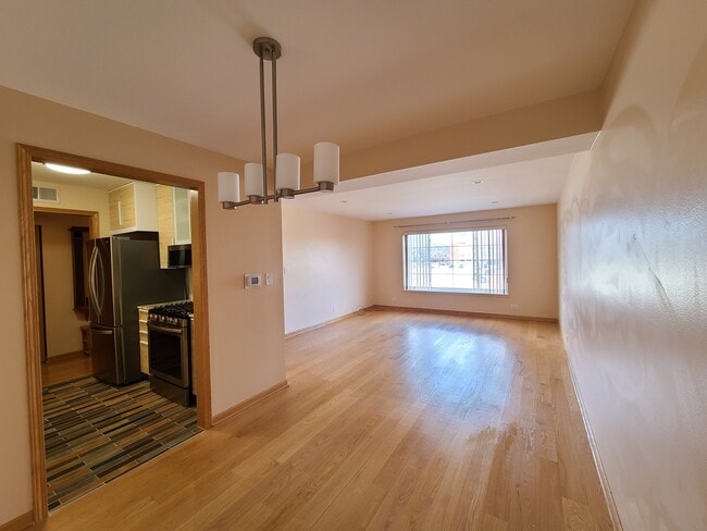 Photo - 1455 Shermer Rd Unidad 302C