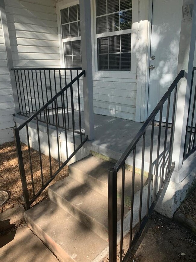 Photo - 2012 Turner Dr