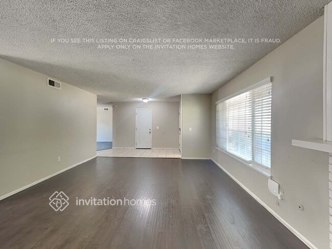 Photo - 27331 Fisher St