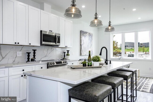 Photo - 1730 Montello Ave NE