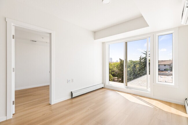 Photo - 10830-10114 114 St NW Unit 103