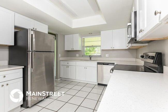 Photo - 1794 Baywood Ave