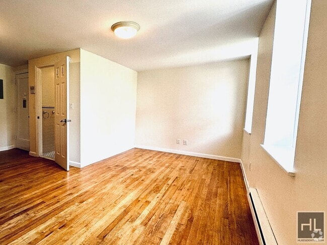 Building Photo - MOTT ST. Rental
