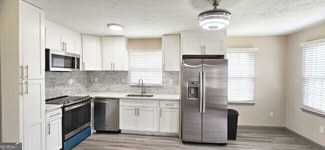 Photo - 1837 Access Rd Unit A