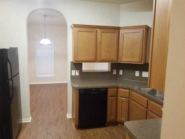 Photo - 2406 Hawks Rd