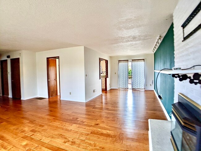 Photo - 2746 SE 73rd Ave