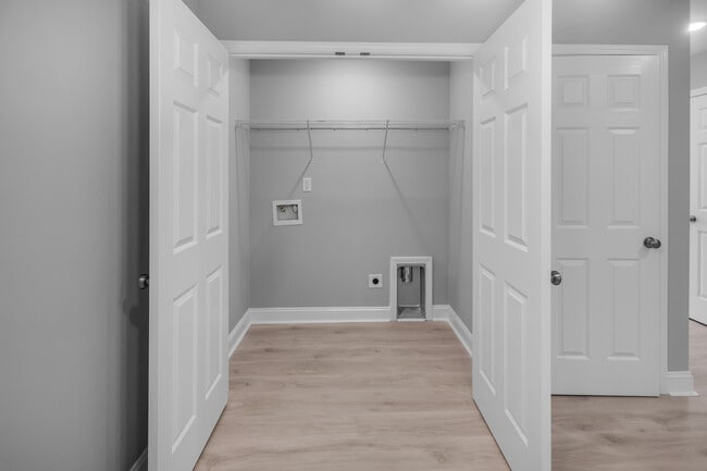 Photo - 1261 Cross Creek Cir