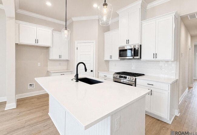 Photo - 7373 Perkins Rd