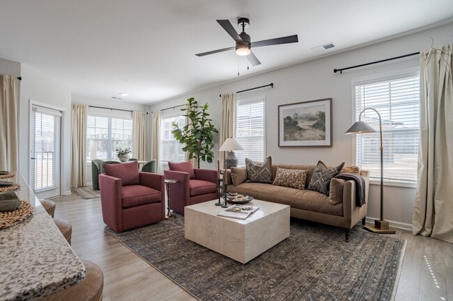 Building Photo - 250 West Apartments