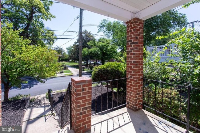 Photo - 104 53rd St NE