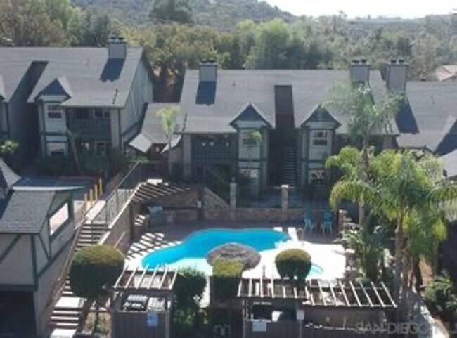 Building Photo - Silver Mountain Condo available 2bedroom 2 Bath