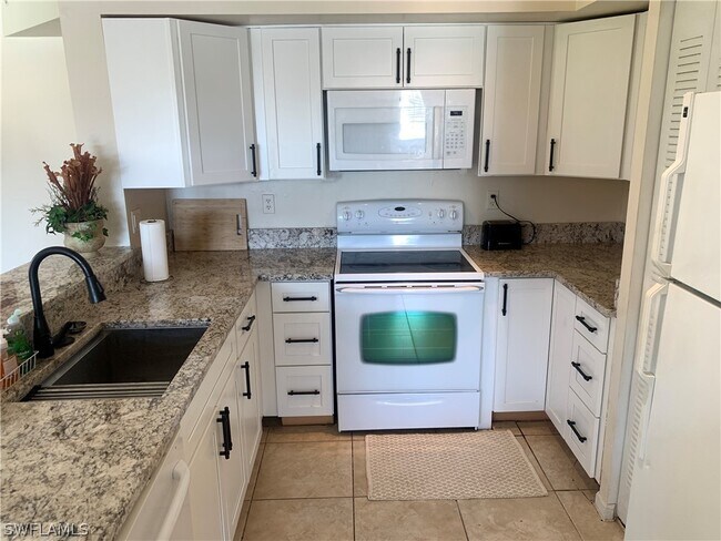 Photo - 1275 Wildwood Lakes Blvd Unit 2-108