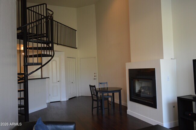 1701 E Colter St Unit 471