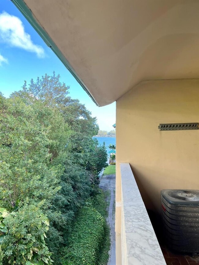 Photo - 2201 Brickell Ave Unit 83