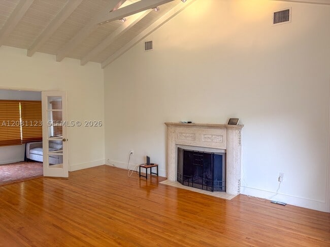 441 NE 53rd St