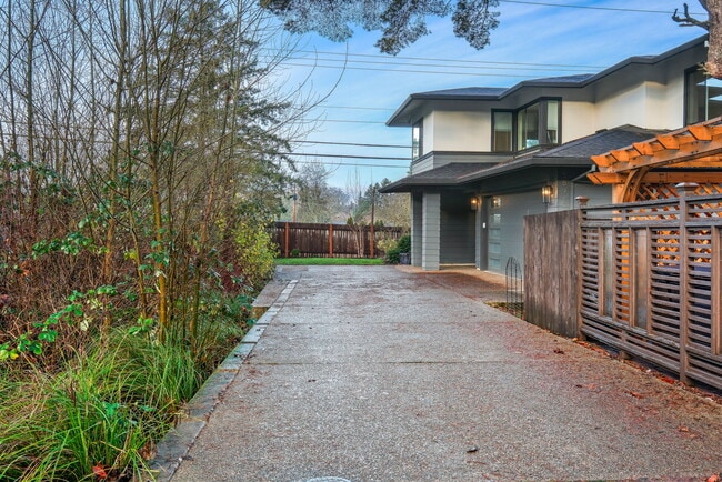 Photo - 5891 SW 67th Pl