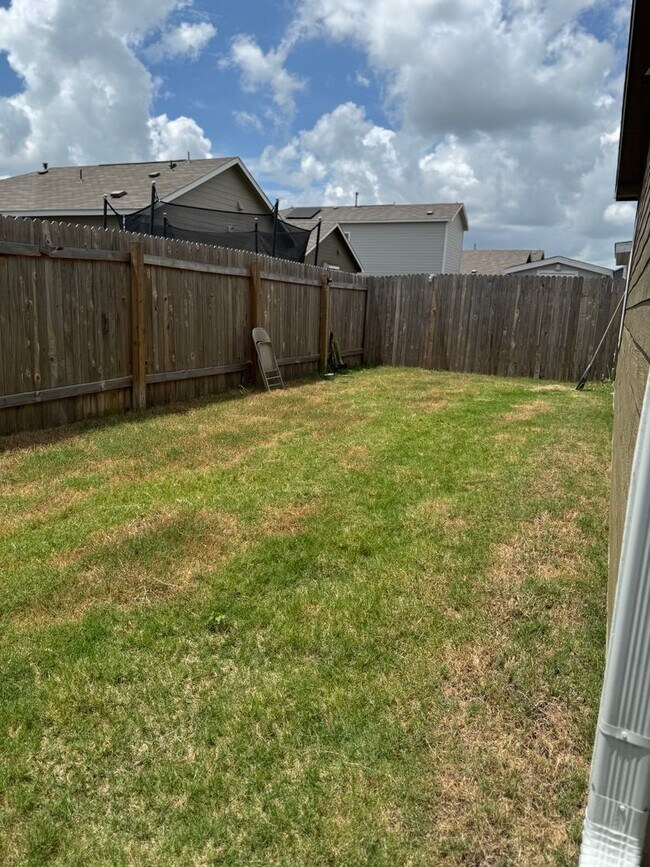 Photo - 3 Bed 2 Bath 2 Car Garage Home in Maxwell Texas