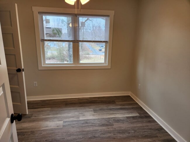 Photo - Blackstone-3 Bed 2 bath Renovated Rancher