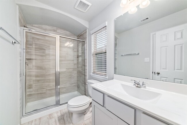 Building Photo - 4919 Vly White Oak Ln