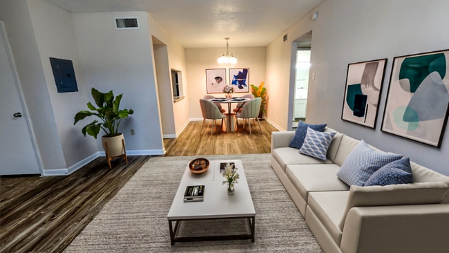 Photo - 7019 Huntington Park Dr Unidad 1 Bedroom