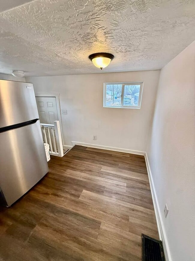 Photo - 624-628 W Benton Unit 624