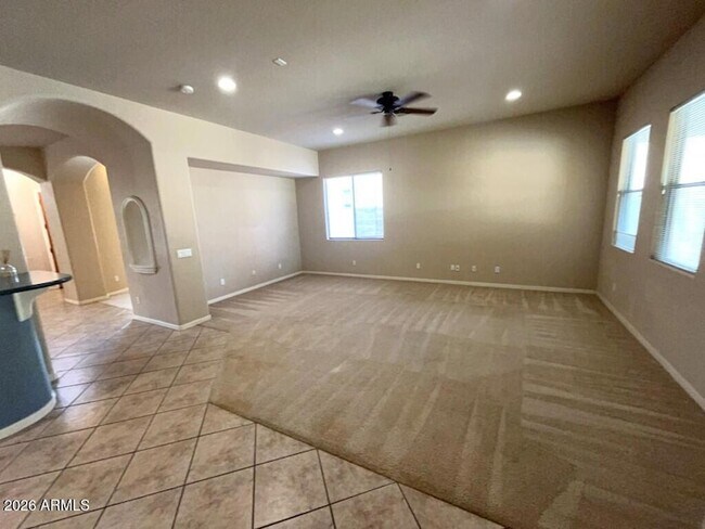14366 W Cypress St