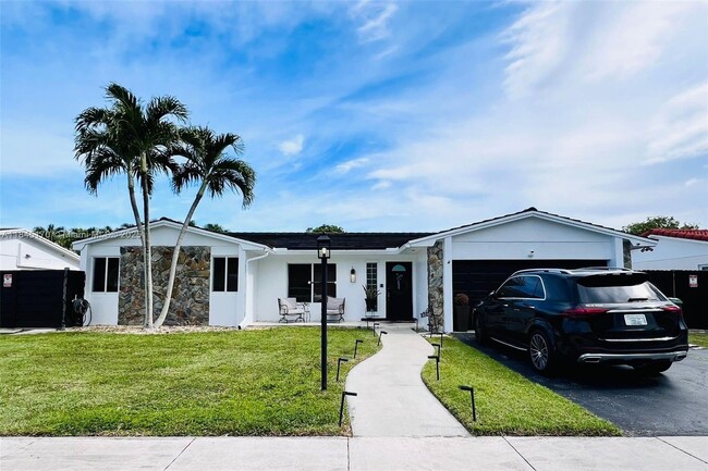 Building Photo - 8040 SW 196th St Rental