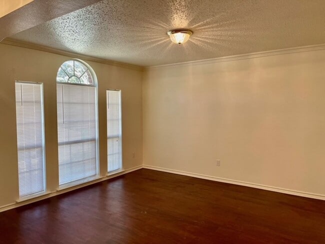 Photo - Nice Single Story Home in Crowley