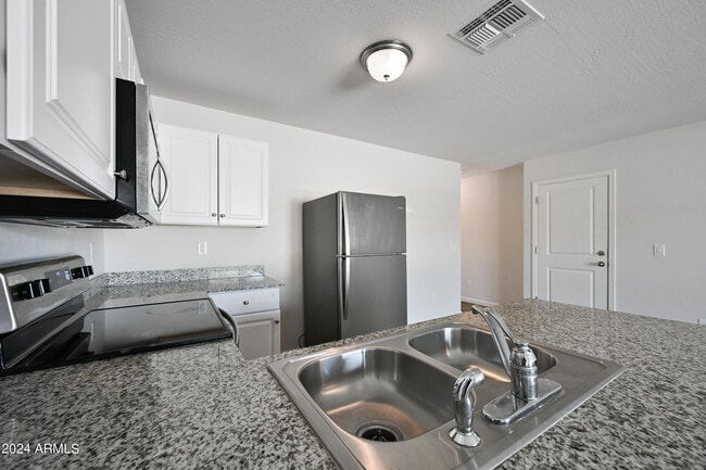 Photo - 183 Impala Pl