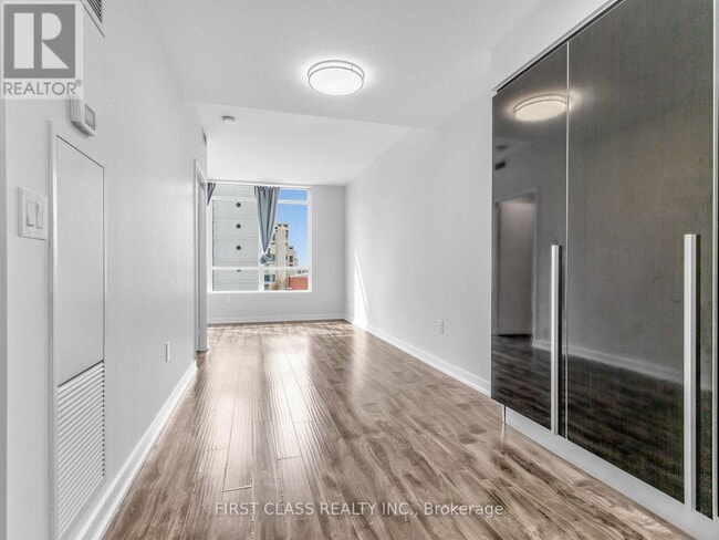 Photo - 38 Dan Leckie Way Unit 715
