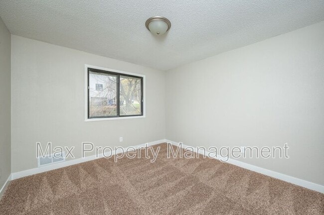 Photo - 4003 Indianapolis Ave