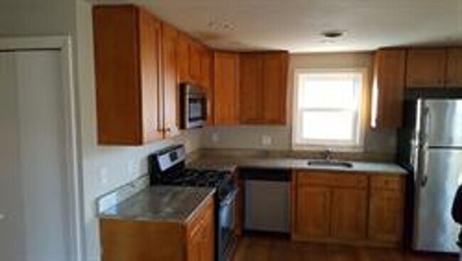 185 Bussey St Unit 1