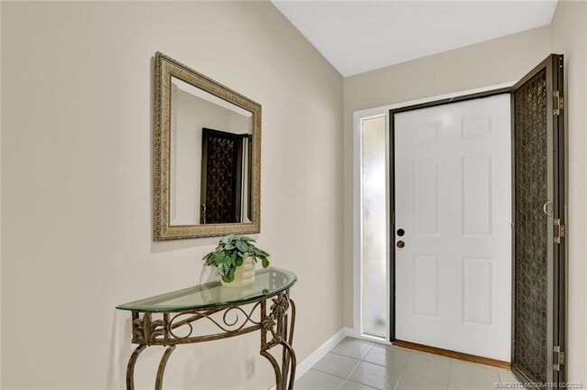 Photo - 4004 SW Osprey Creek Way