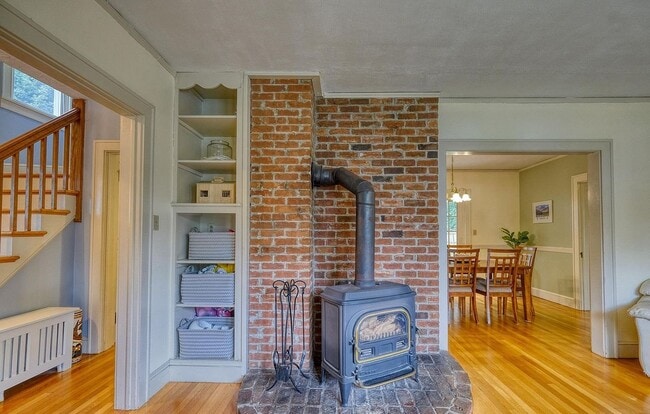 Photo - 77 Emerson Ave