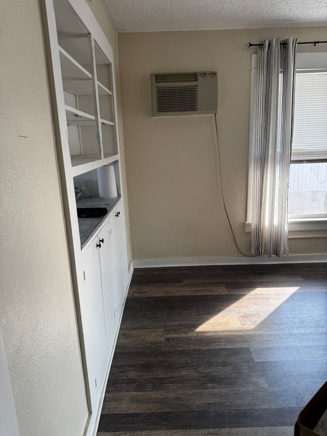 Photo - 1203 W Yakima Ave Unit 3