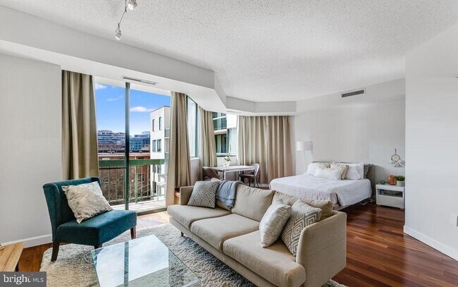 Photo - 955 26th St NW Unidad 506