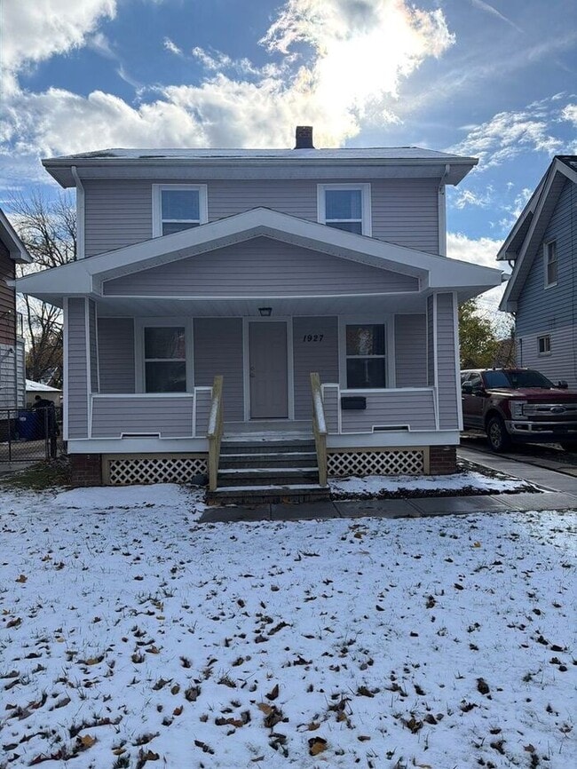 Building Photo - 1927 Merl Ave