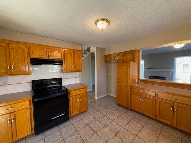 Photo - 8619 N McDonald Ave