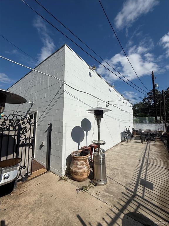 Building Photo - 204 W Jackson Ave Rental