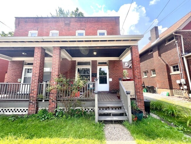 Building Photo - Pittsburgh - 2 Bedroom 1 Bathroom - Spacio... Rental