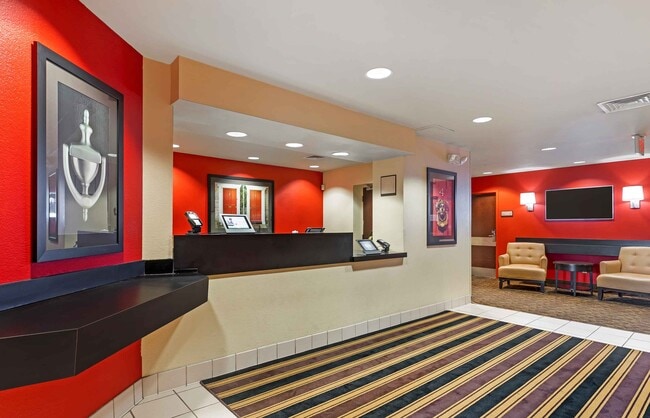 Photo - Furnished Studio-Chicago - Darien